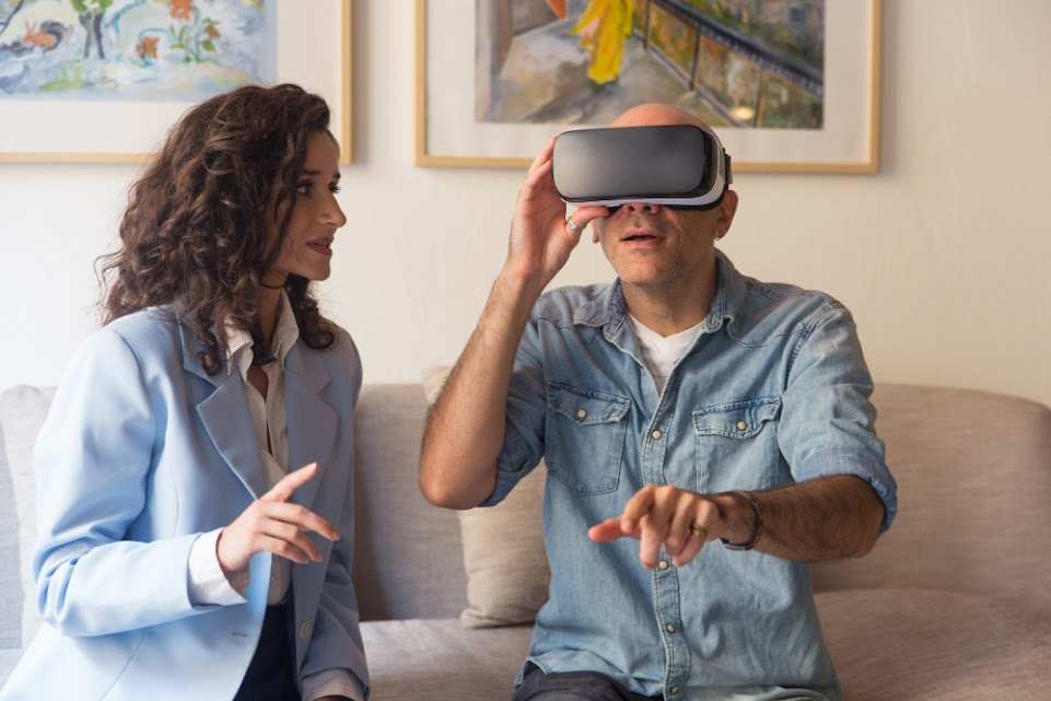 AI robot offering emotional support to a stressed individual.